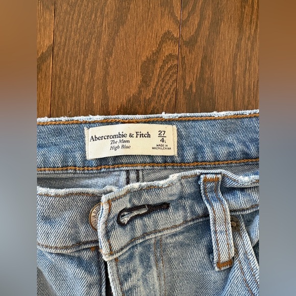Abercrombie & Fitch Light Blue High Rise Jeans - Picture 2 of 4
